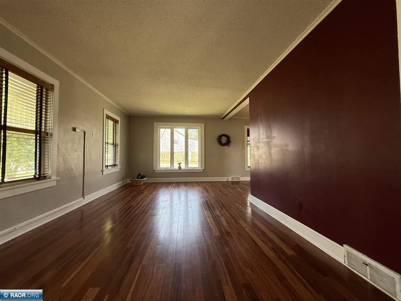 126 5th Street Northwest Chisholm, MN 55719 - Photo 8 of 39