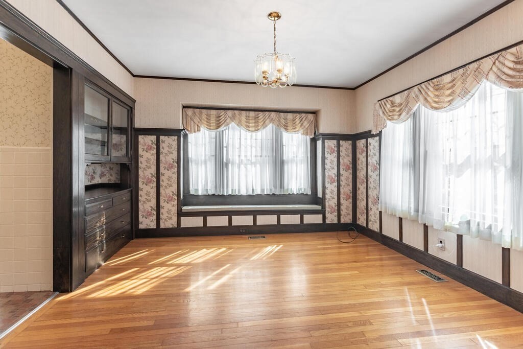 50 Warwick Road Melrose, MA 02176 - Photo 11 of 31 Gallery Image 11