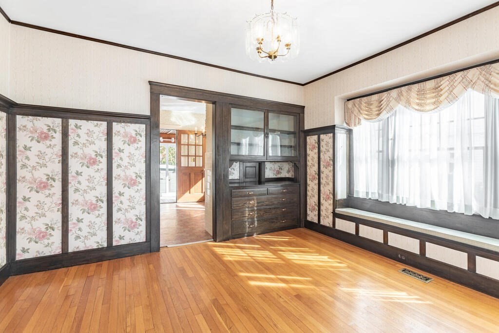 50 Warwick Road Melrose, MA 02176 - Photo 12 of 31 Gallery Image 12