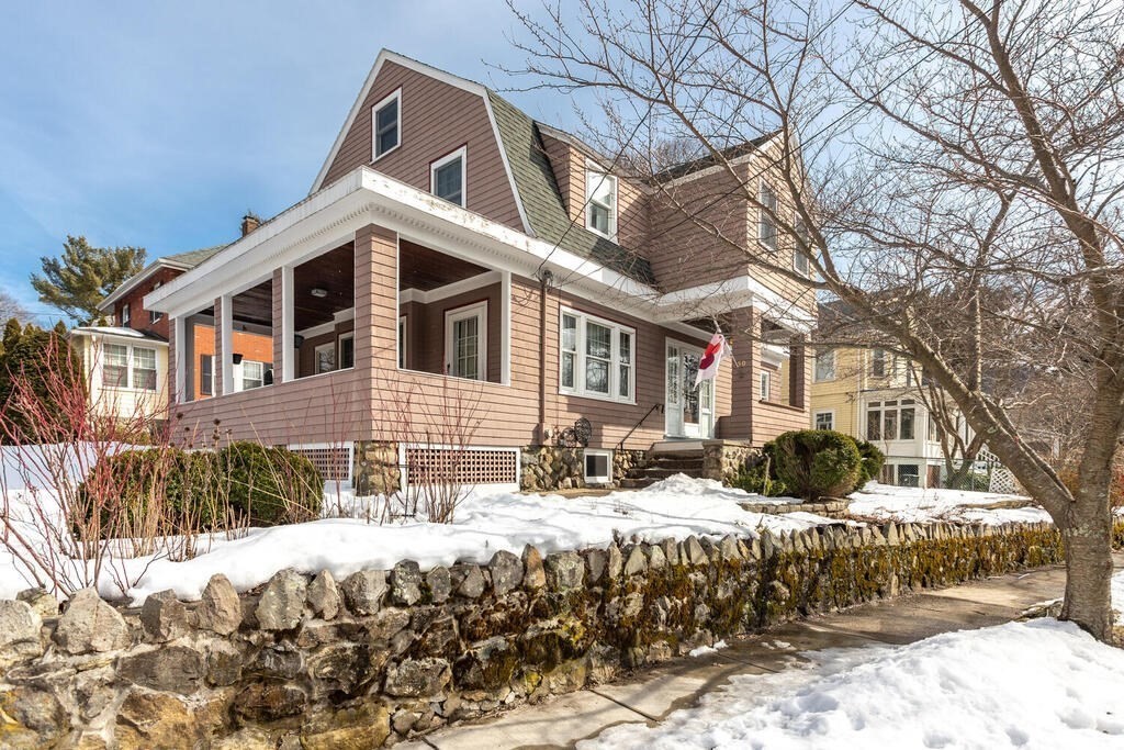 50 Warwick Road Melrose, MA 02176 - Photo 2 of 31 Gallery Image 2