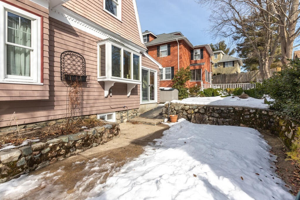 50 Warwick Road Melrose, MA 02176 - Photo 29 of 31 Gallery Image 29