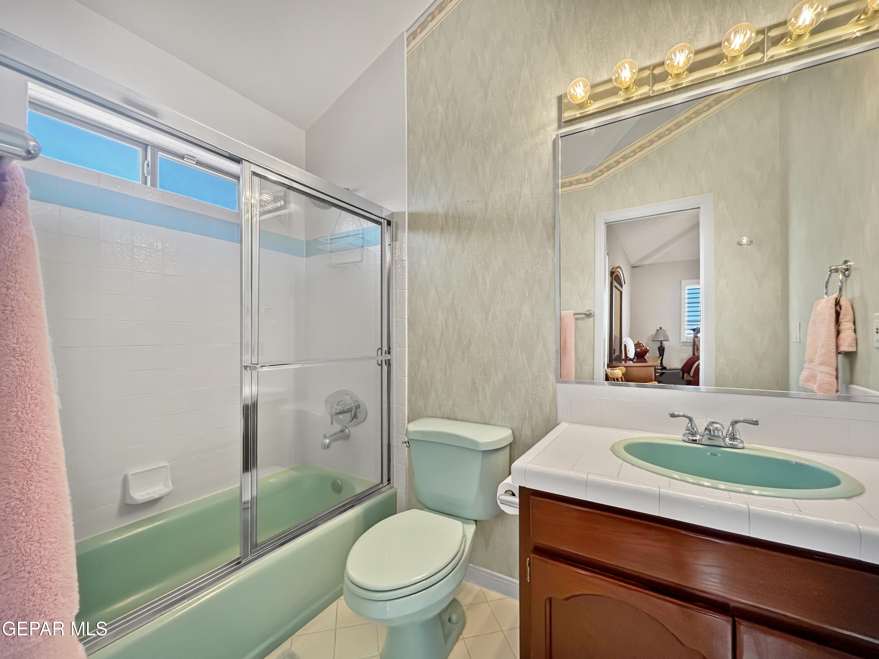 1109 Noble Ridge Way El Paso, TX 79912 - Photo 50 of 73 Upstairs 2nd Primary Bath