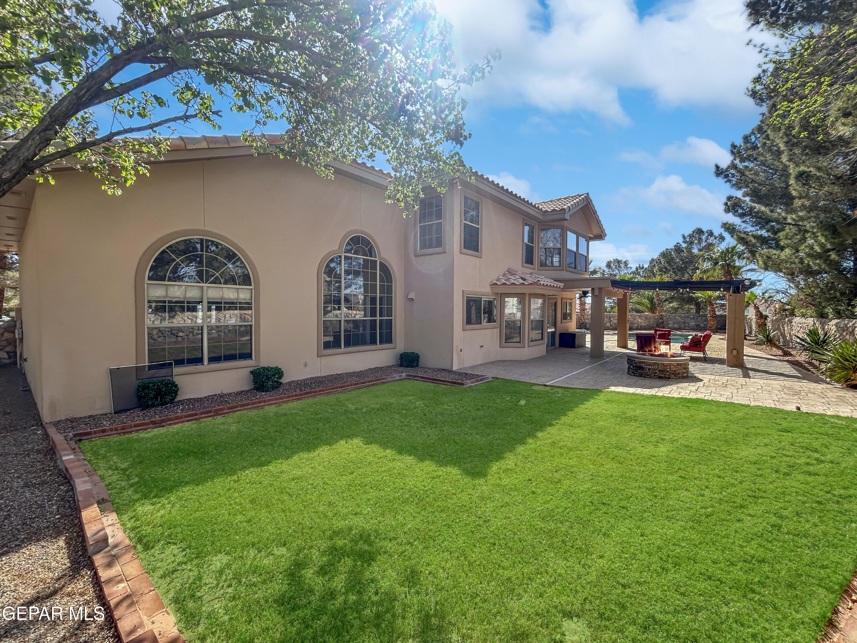 1109 Noble Ridge Way El Paso, TX 79912 - Photo 59 of 73 Backyard-Real Grass