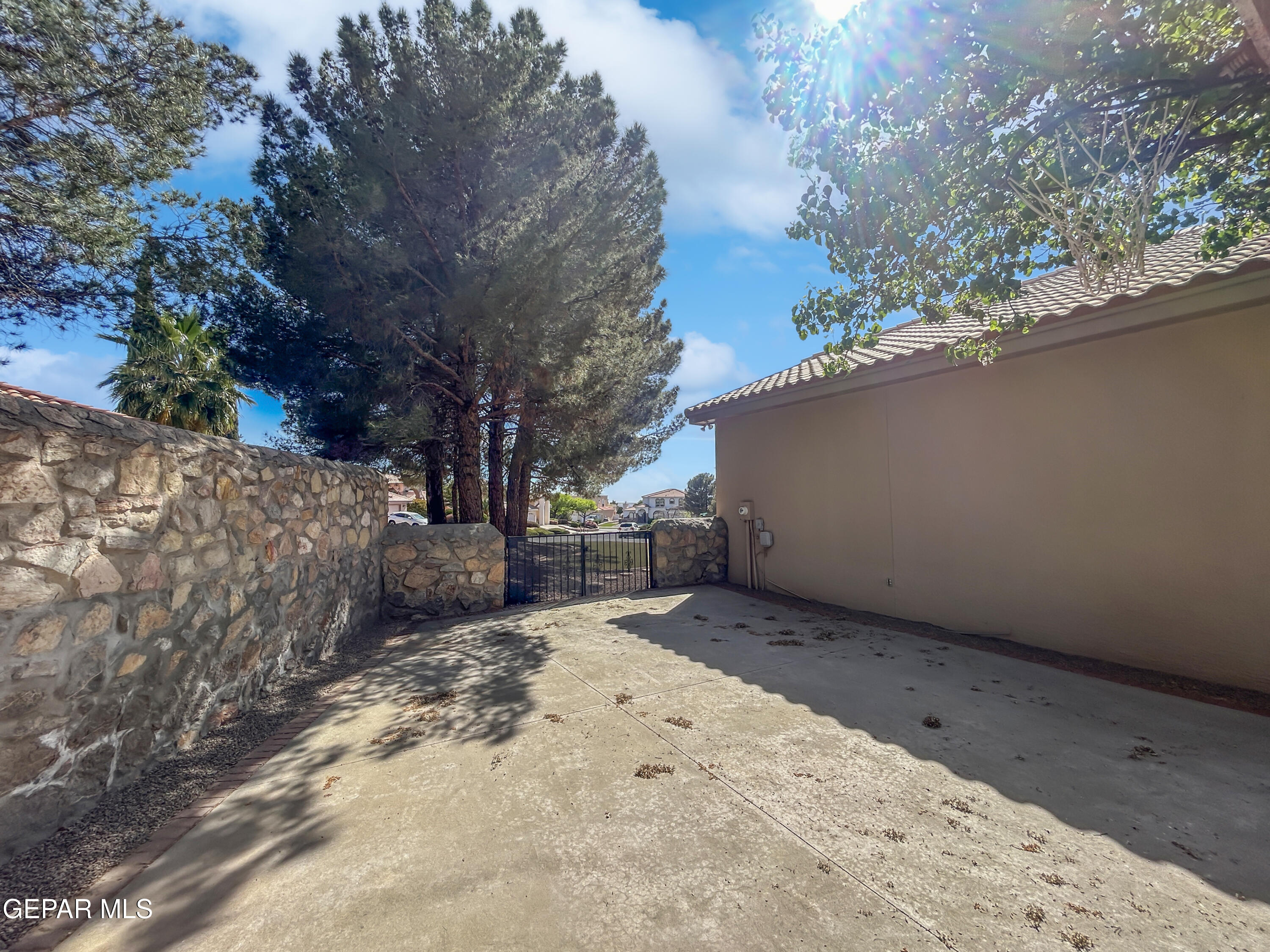 1109 Noble Ridge Way El Paso, TX 79912 - Photo 68 of 73 Side of home