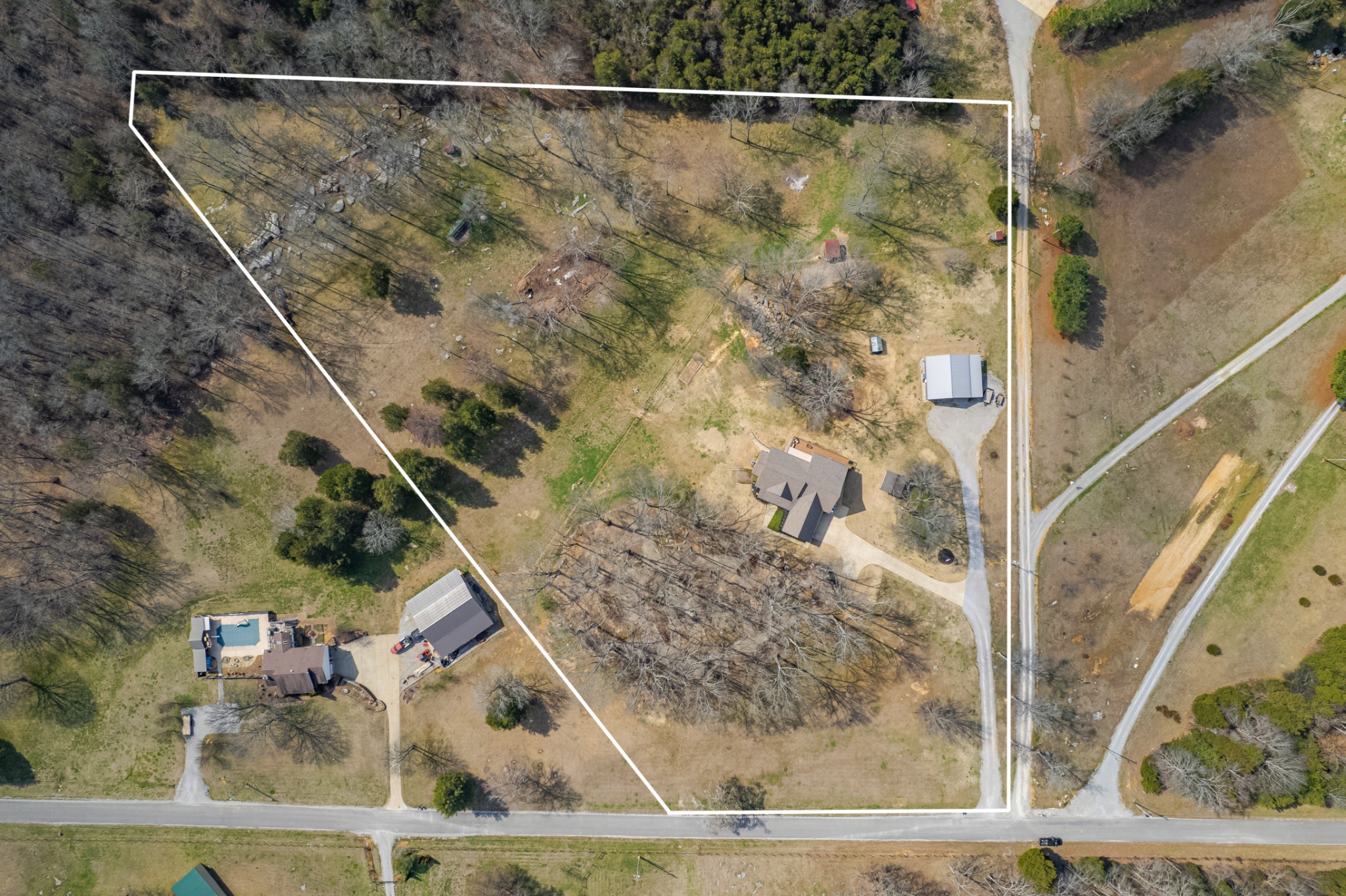 2834 Bolton Road Columbia, TN 38401 - Photo 2 of 51
