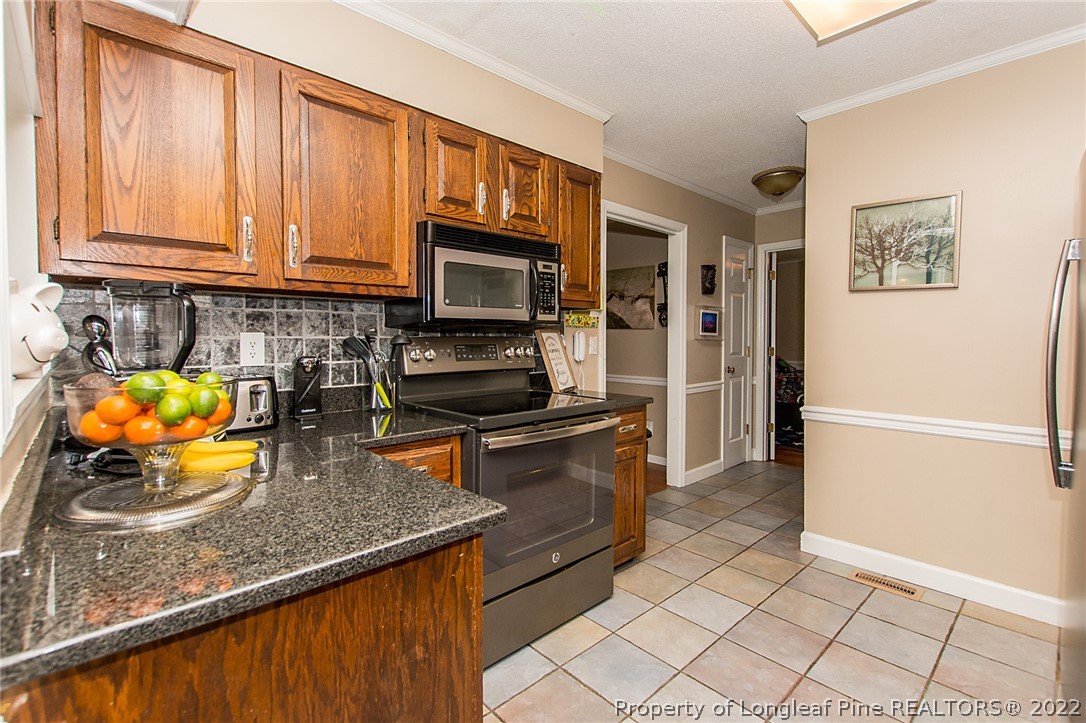6827 Uppingham Road Fayetteville, NC 28306 - Photo 16 of 40 Gallery Image 16