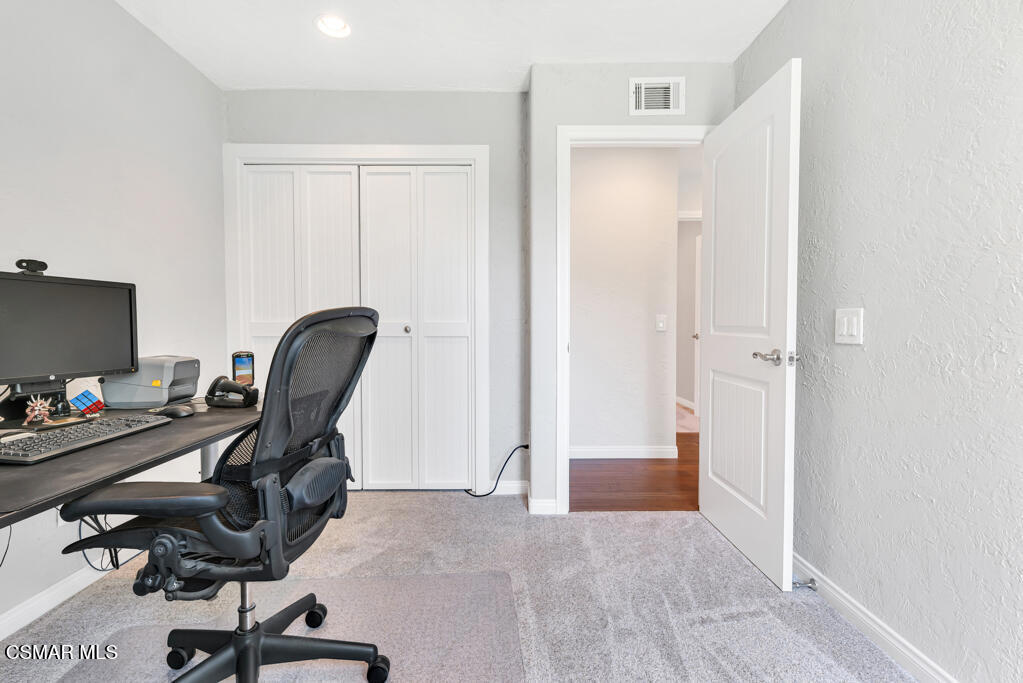 4745 Avedon Road Moorpark, CA 93021 - Photo 24 of 41