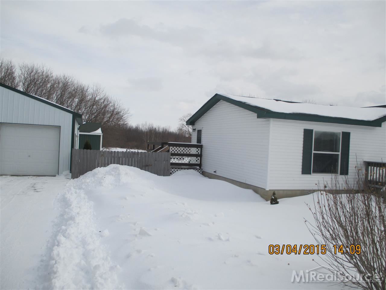 8112 Willits Road Fostoria, MI 48435 - Photo 2 of 24