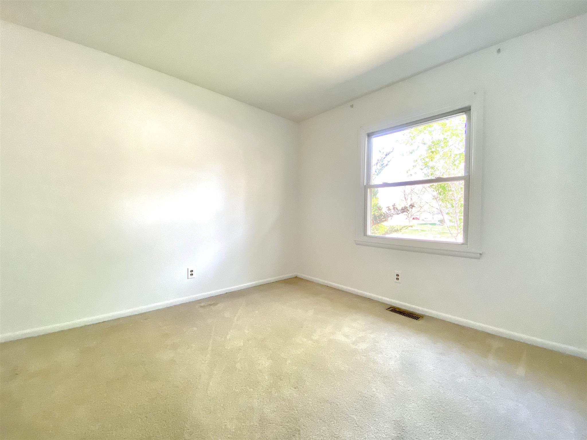 1501 Fairfield Drive Springfield, IL 62702 - Photo 11 of 16 Gallery Image 11