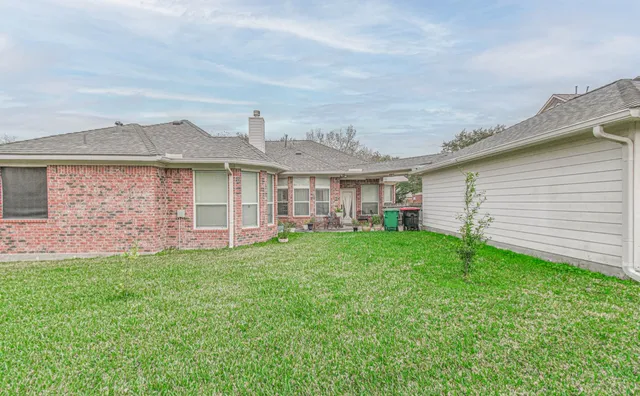 $399,999 | 7923 Split Cypress Lane, Houston, TX 77041