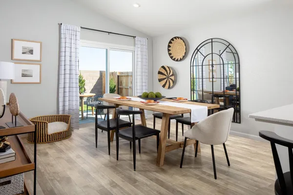 $524,490 | 2413 Stagecoach Road, Patterson, CA 95363