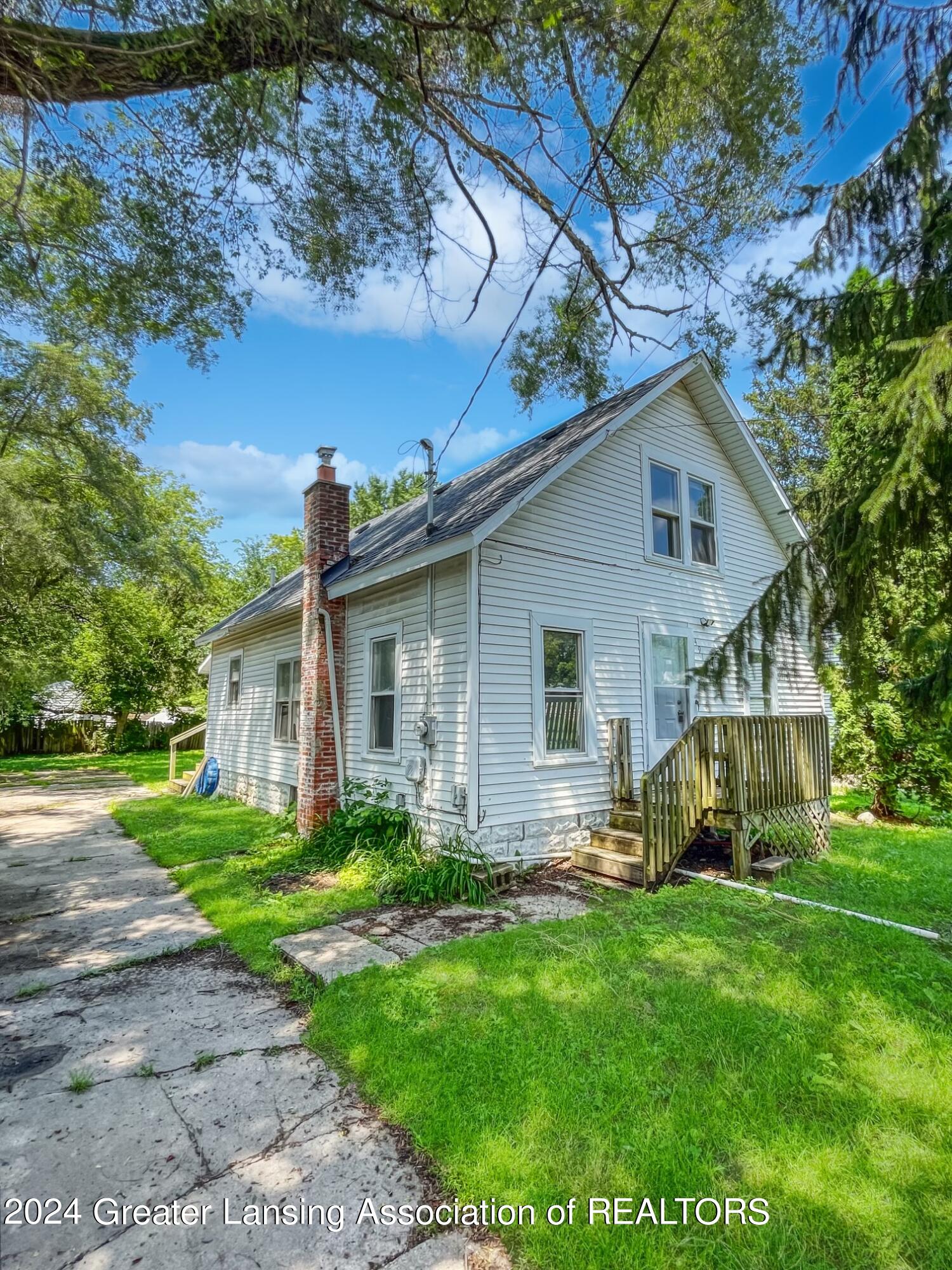4918 Pleasant Grove Road Lansing, MI 48910 - Photo 1 of 12 17369b7074e2bc639d157e5dc26f96becacb4f12