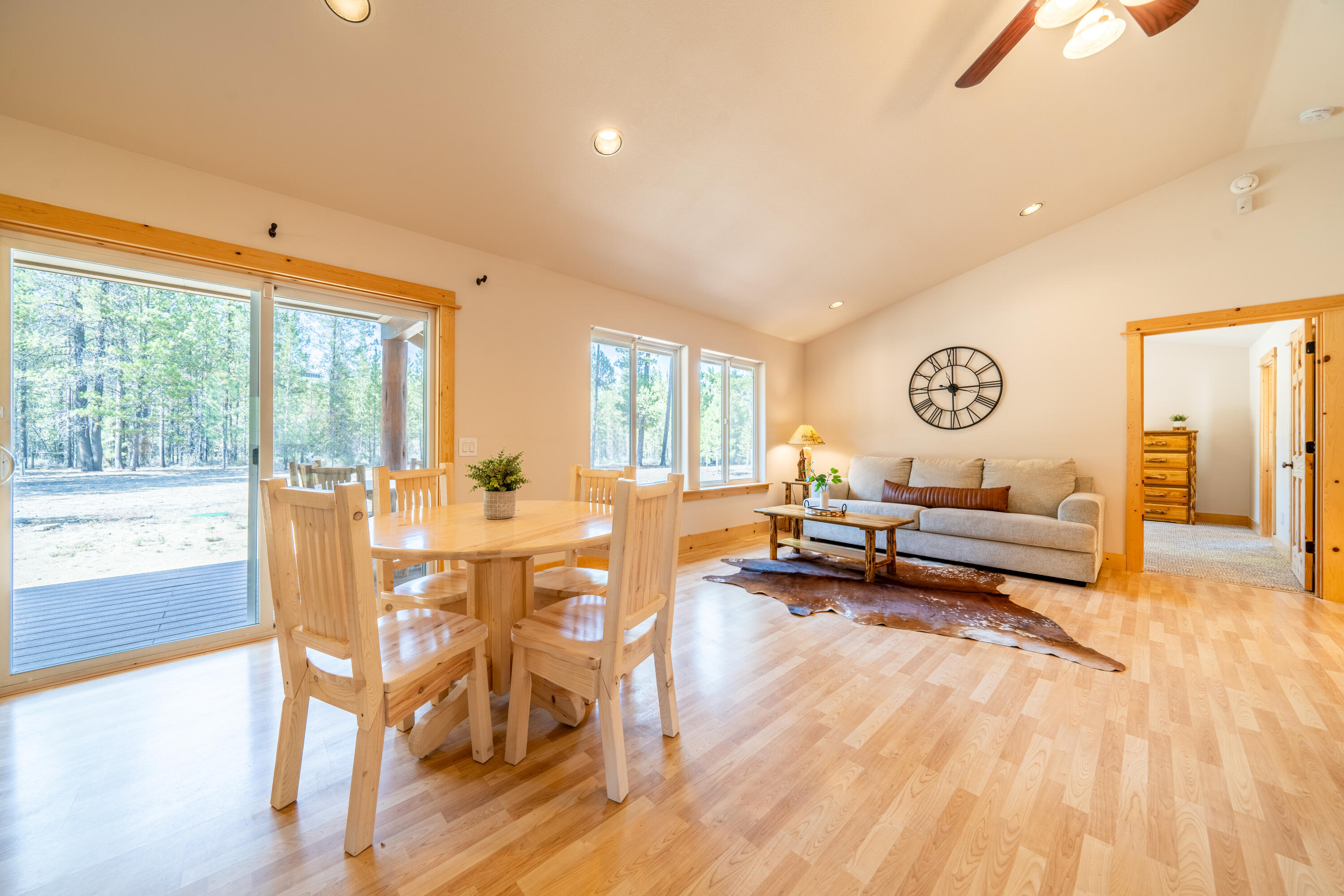 15494 Liberty Road La Pine, OR 97739 - Photo 11 of 54 Gallery Image 11