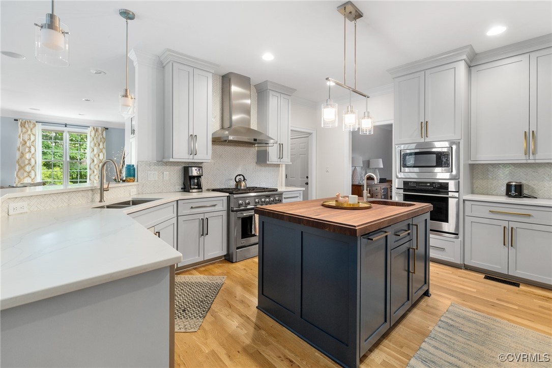 14149 Riverdowns S Drive Midlothian, VA 23113 - Photo 9 of 48 Kitchen with appliances with stainless steel finis