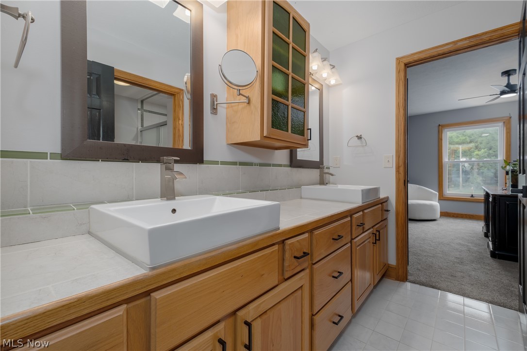 41 West Nimisila Road New Franklin, OH 44319 - Photo 35 of 50 second floor full bathroom - jack & jill style