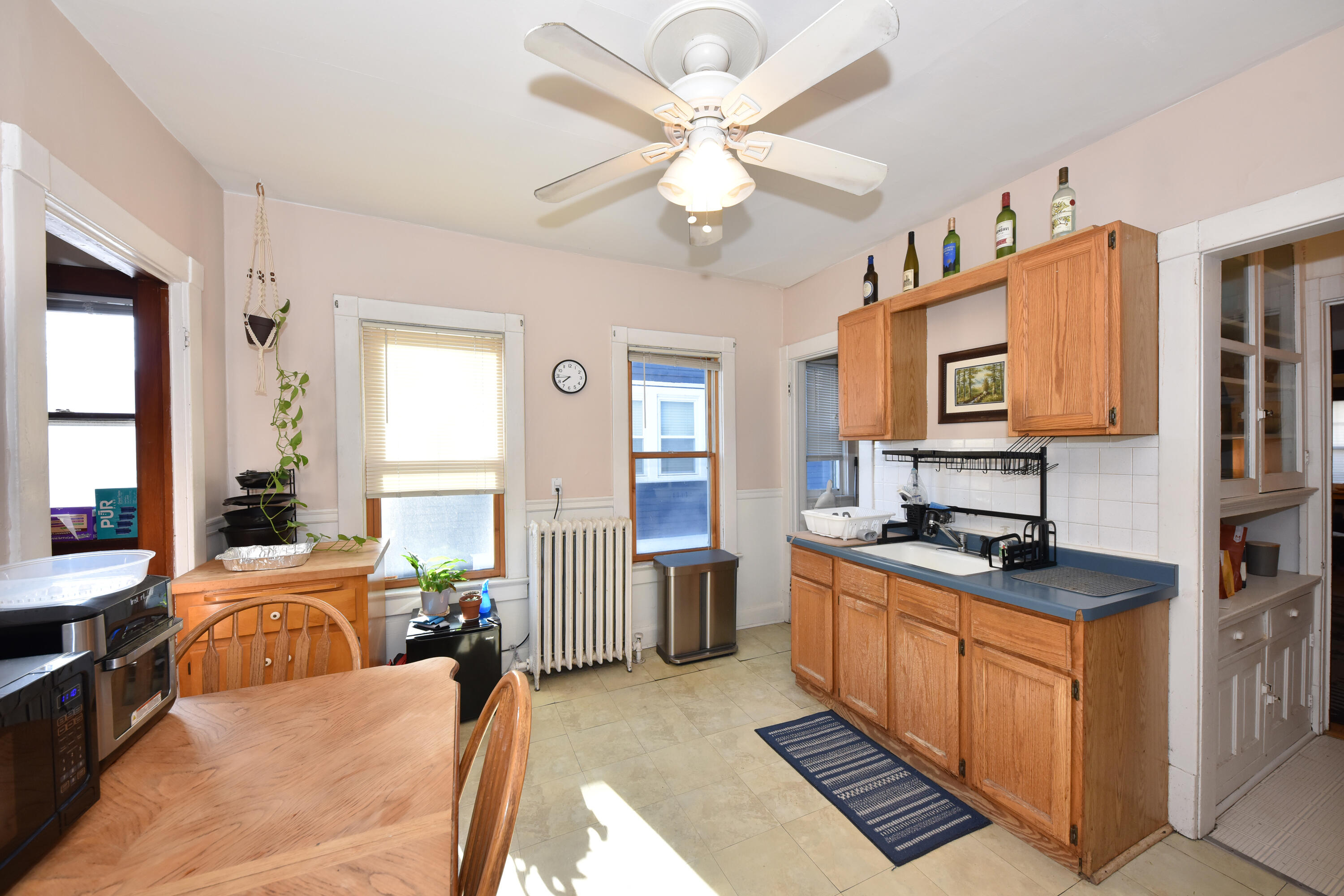 2744 North Stowell Avenue, Unit 2746 Milwaukee, WI 53211 - Photo 12 of 41 Lots of light