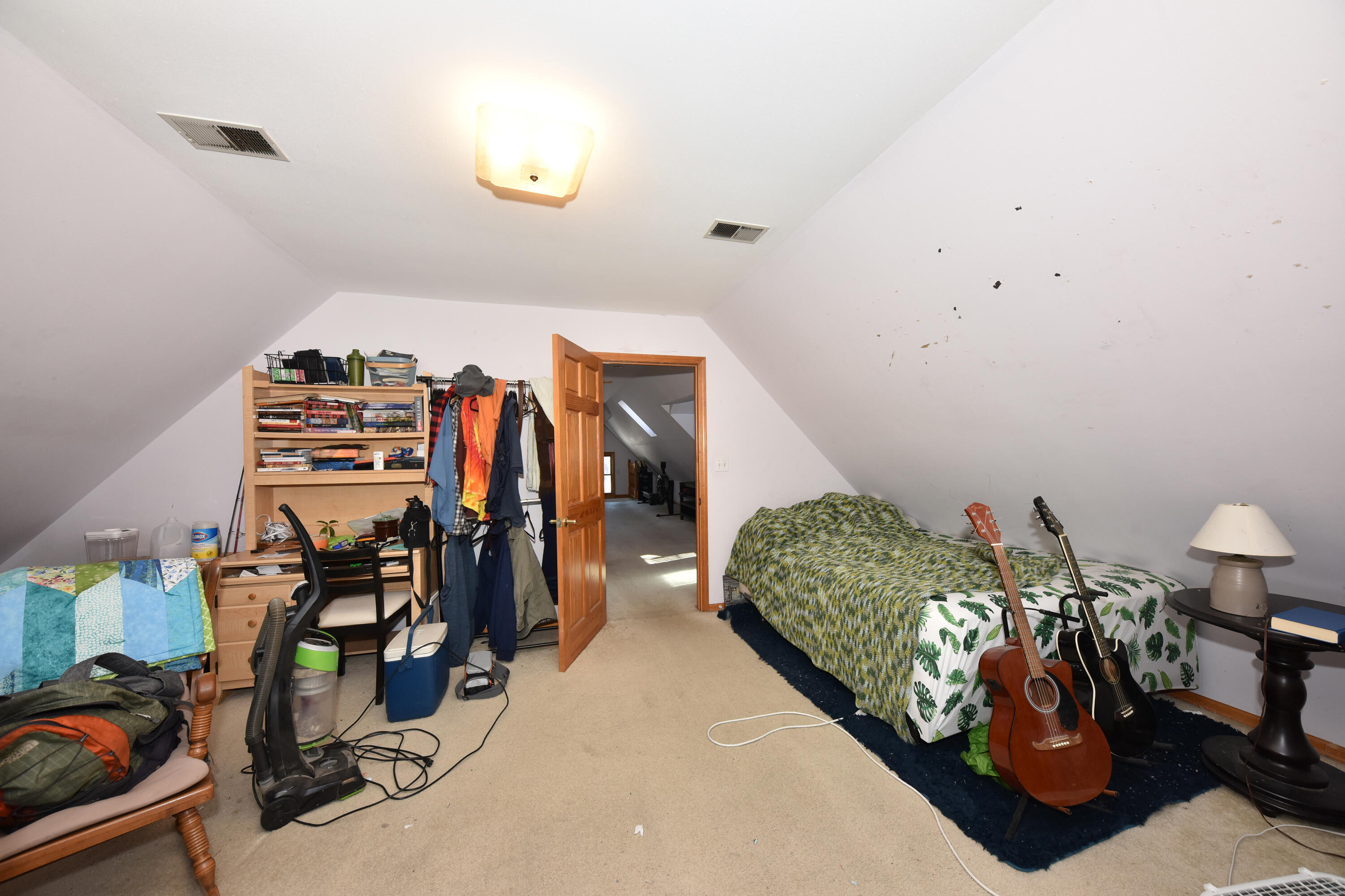 2744 North Stowell Avenue, Unit 2746 Milwaukee, WI 53211 - Photo 34 of 41 3rd floor bedroom