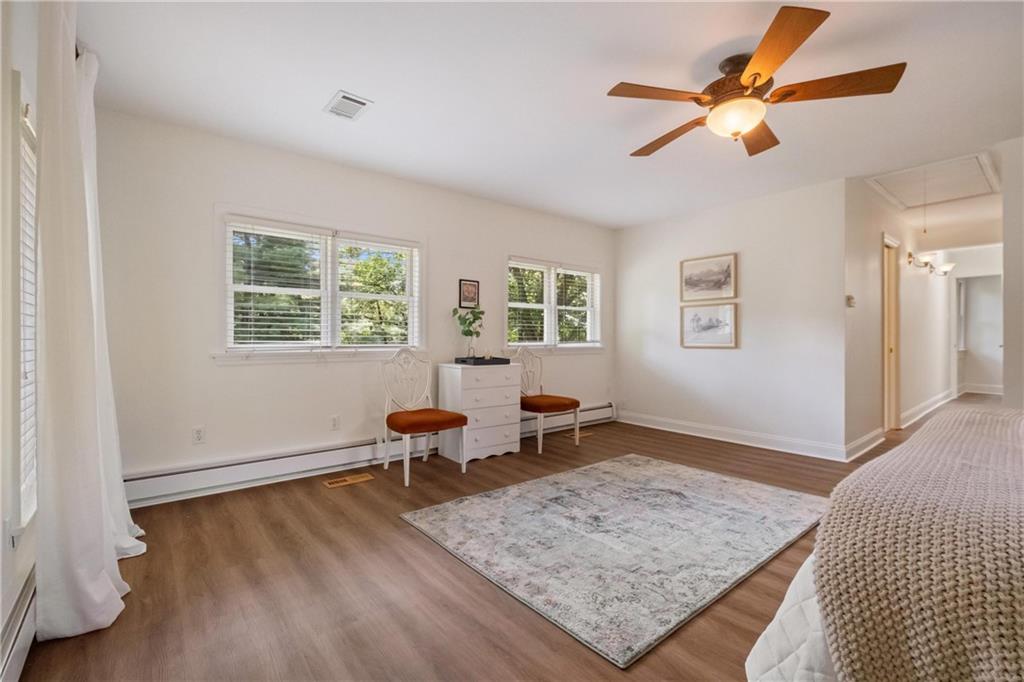 9550 Harding Road Pittsburgh, PA 15237 - Photo 25 of 44 a living room with furniture rug and window