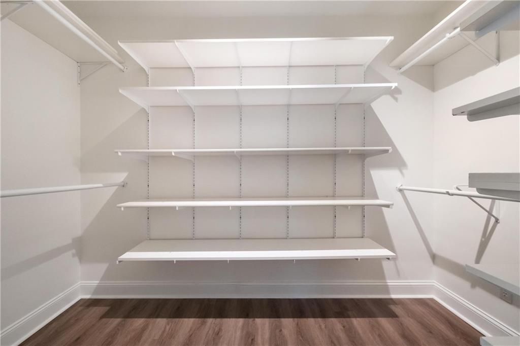 9550 Harding Road Pittsburgh, PA 15237 - Photo 28 of 44 a view of walk in closet with empty racks