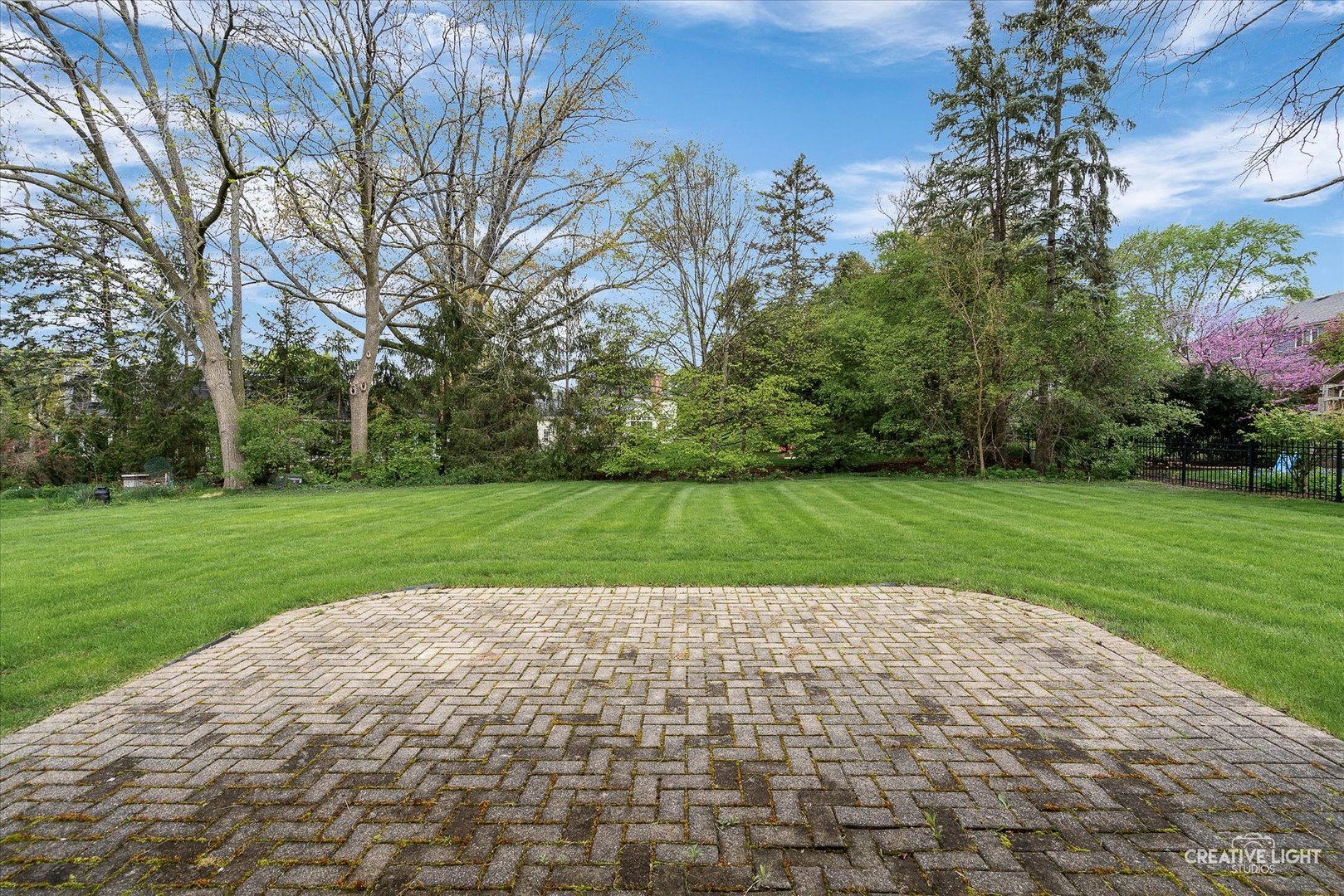 466 Carrol Gate Road Wheaton, IL 60189 - Photo 25 of 27 Gallery Image 25
