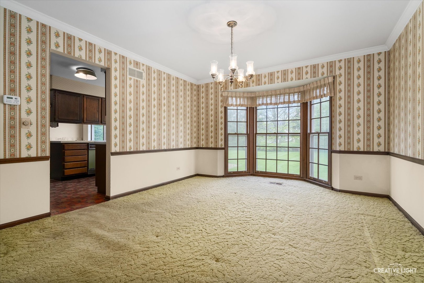 466 Carrol Gate Road Wheaton, IL 60189 - Photo 6 of 27 Gallery Image 6