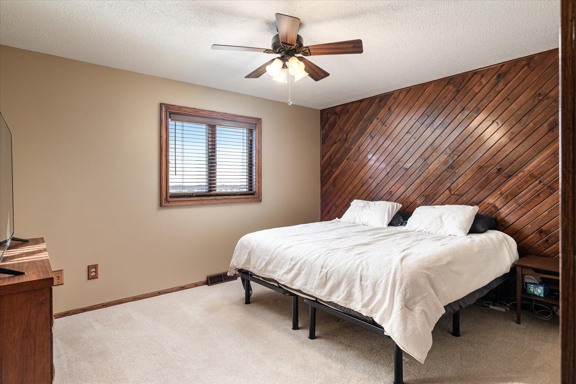 E7501 Circle Drive Viroqua, WI 54665 - Photo 16 of 38 19-E7501 Circle Dr Viroqua--19