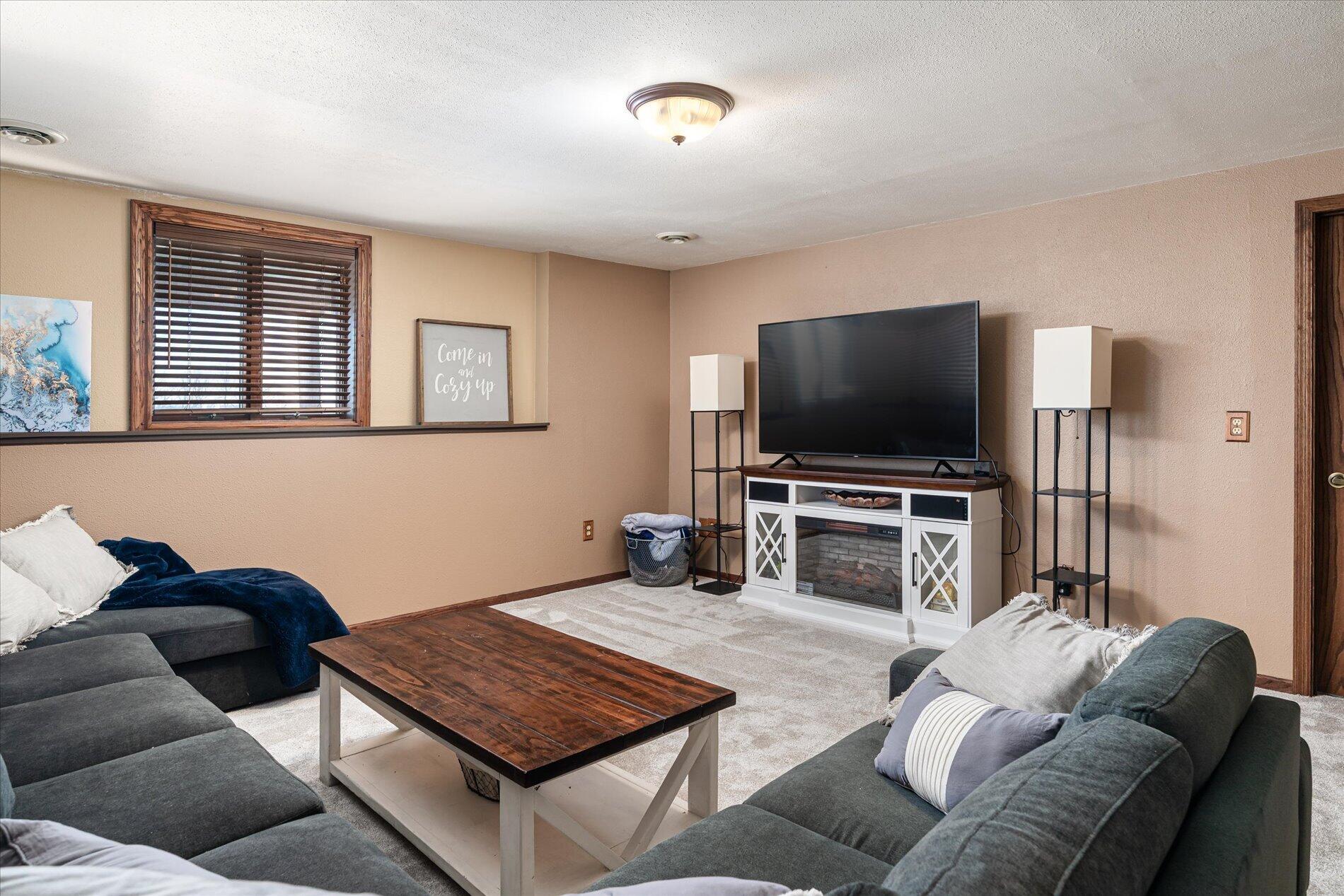 E7501 Circle Drive Viroqua, WI 54665 - Photo 18 of 38 16-E7501 Circle Dr Viroqua--16