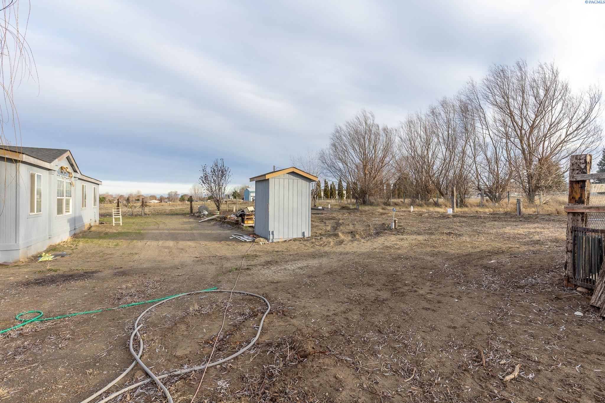 215523 East Cochran Road Kennewick, WA 99337 - Photo 29 of 47 Gallery Image 29