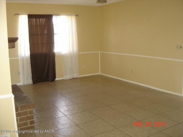 5102 Emory Court Amarillo, TX 79110 - Photo 4 of 14 DSC02854