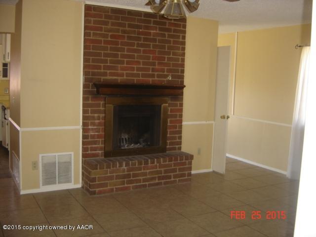 5102 Emory Court Amarillo, TX 79110 - Photo 5 of 14 DSC02822