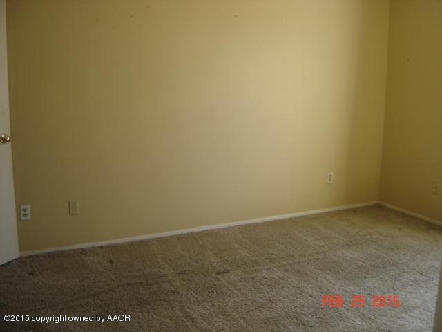 5102 Emory Court Amarillo, TX 79110 - Photo 8 of 14 DSC02850
