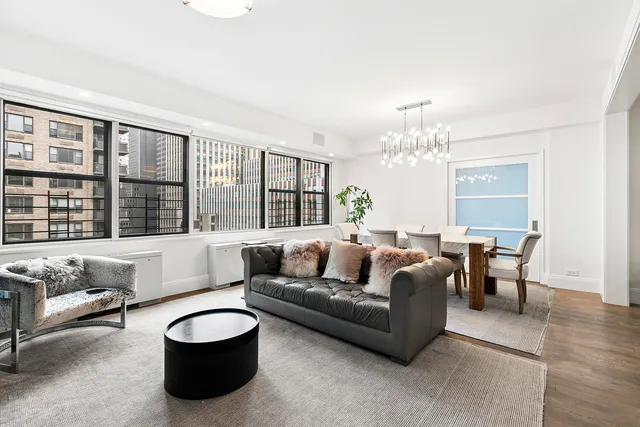 $2,280,000 | 305 East 40th Street, Unit 20CD | Murray Hill