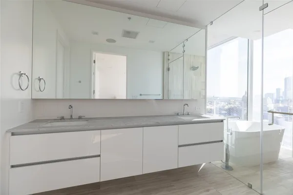 $1,754,500 | 313 West 17th Street, Unit 2007, Austin, TX 78701