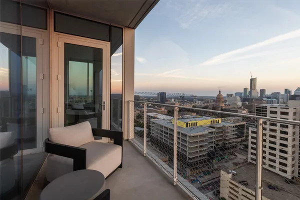 $1,754,500 | 313 West 17th Street, Unit 2007, Austin, TX 78701