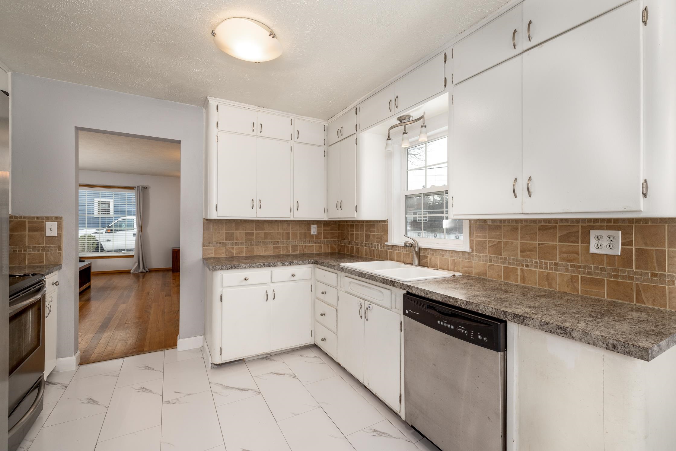 3230 North Elton Road Spokane Valley, WA 99212 - Photo 4 of 19