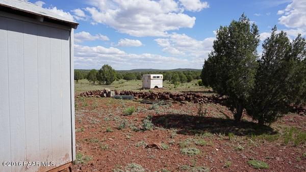 2735 Camp Road Ash Fork, AZ 86320 - Photo 3 of 6 Bump sec 21 pic