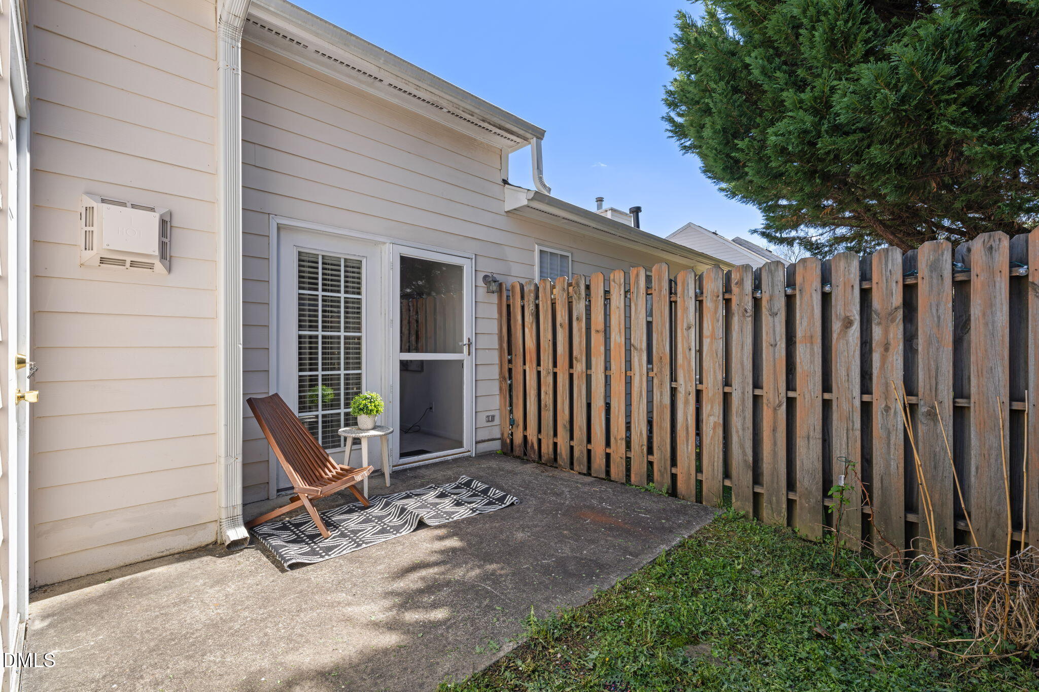 33 Signet Drive Durham, NC 27704 - Photo 25 of 28 Fenced Patio
