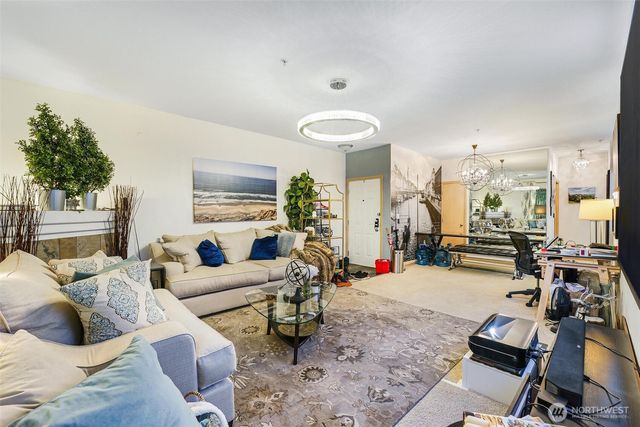 $390,000 | 825 Harrington Place Southeast, Unit 2145, Renton, WA 98058