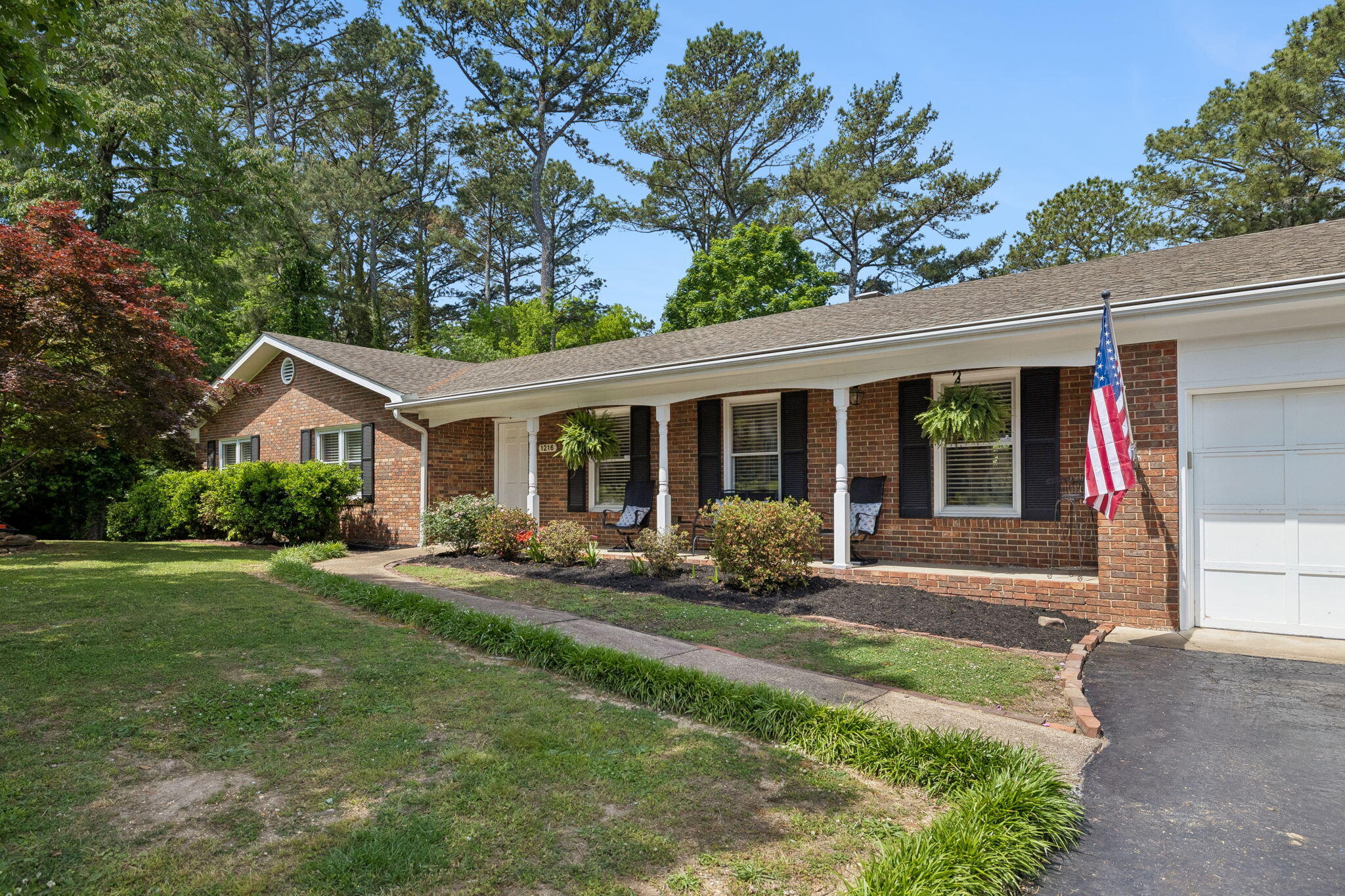 1216 King Arthur Road Chattanooga, TN 37421 - Photo 1 of 60 1-1216 King Arthur Rd - 001