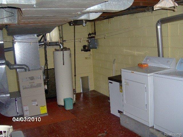16555 Huntington Road Detroit, MI 48219 - Photo 16 of 16 Laundry-Furnace-Utility Area