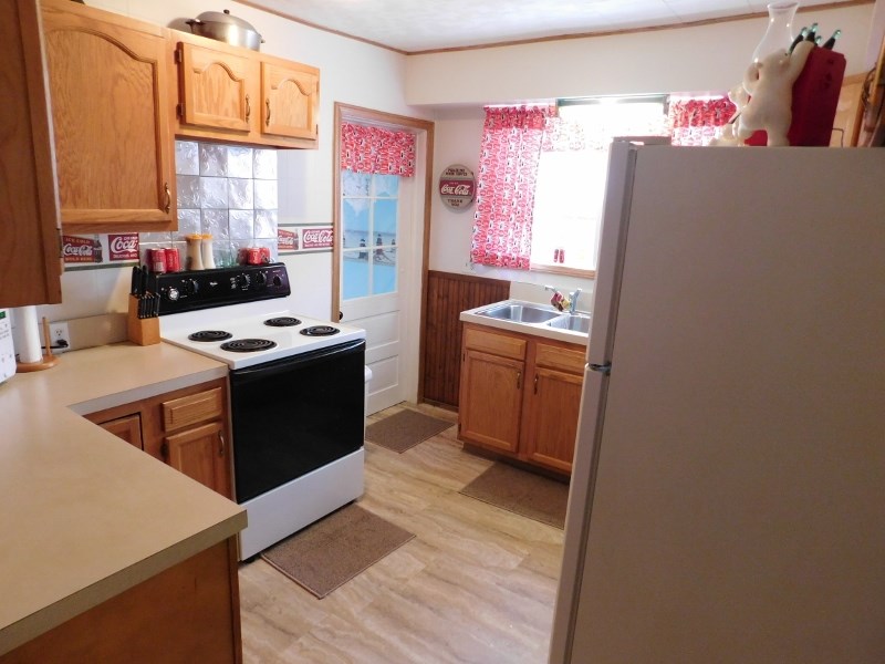 8919 West County Line Road Buckley, MI 49620 - Photo 13 of 30 1838158-19.JPG