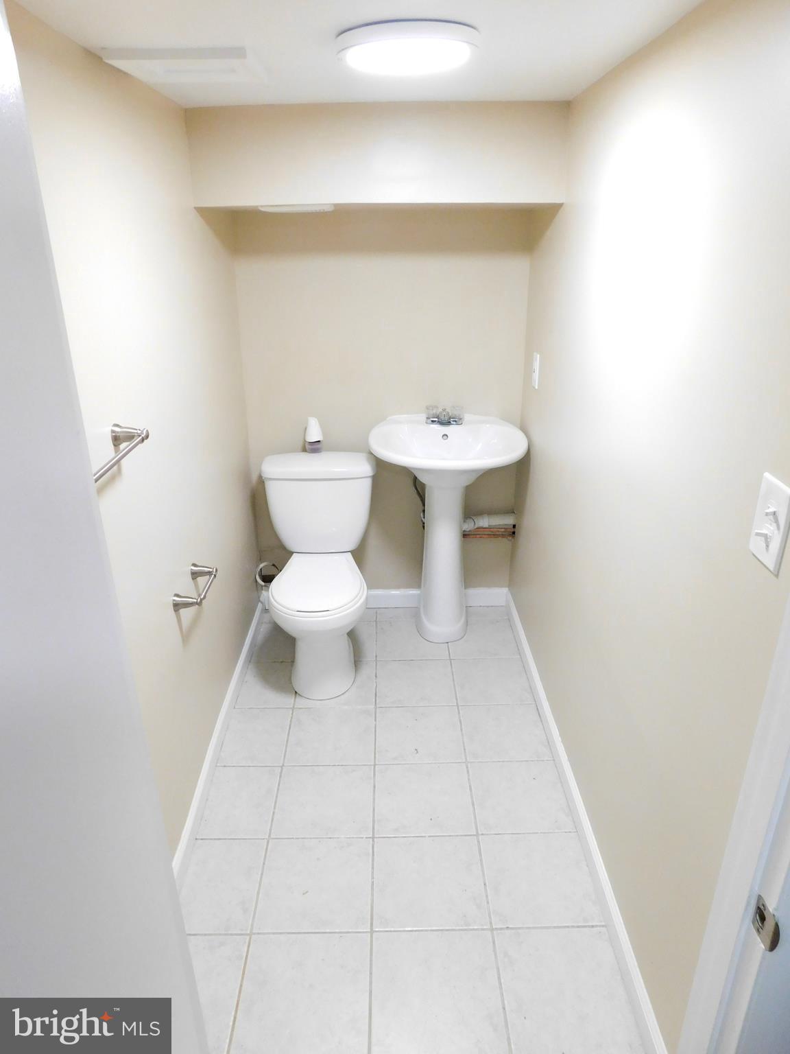 4544 Marble Hall Road Baltimore, MD 21239 - Photo 28 of 30 LL Bath