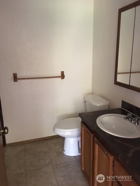 5303 149th Street Southwest, Unit 4 Edmonds, WA 98026 - Photo 5 of 9