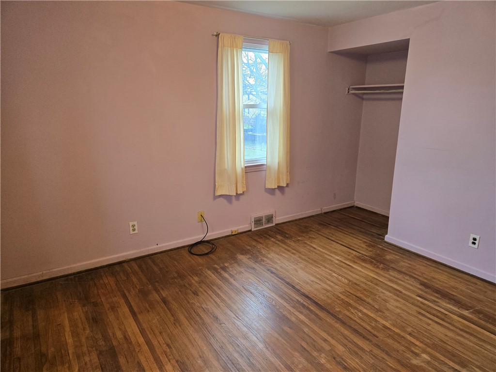 206 Haddon Road Greece, NY 14626 - Photo 10 of 18 Bedroom 1