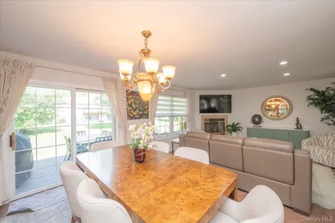 $829,000 | 55 Lakebridge Drive South, Kings Park, NY 11754