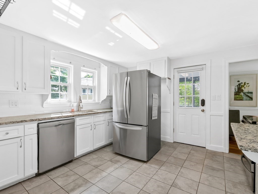 5 Leland Road Brookline, MA 02467 - Photo 4 of 15 Gallery Image 4