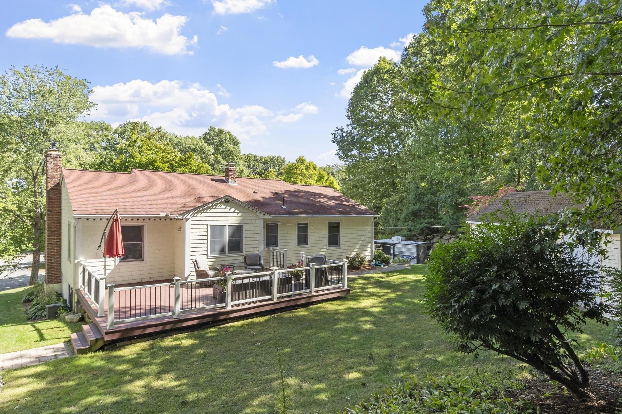43 Windy Ridge Road Holden, MA 01522 - Photo 10 of 42 Gallery Image 10