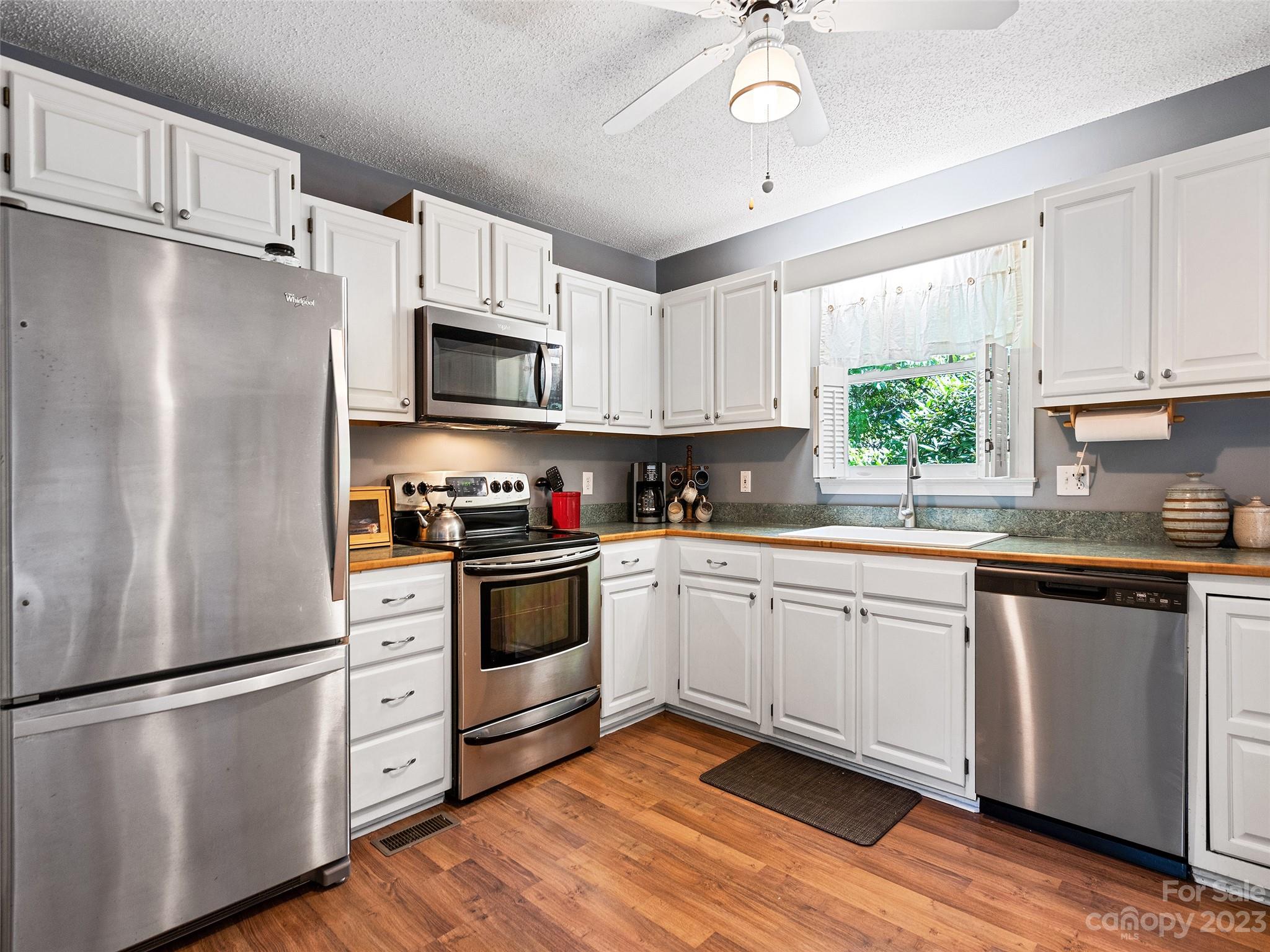 74 Ripple Run Sylva, NC 28779 - Photo 11 of 30 Gallery Image 11