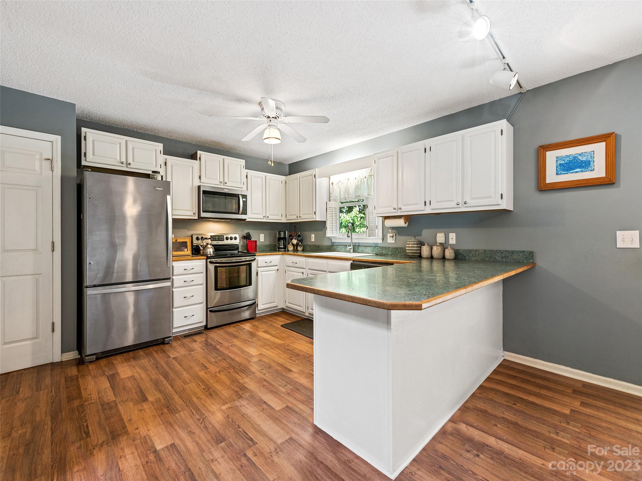 74 Ripple Run Sylva, NC 28779 - Photo 9 of 30 Gallery Image 9