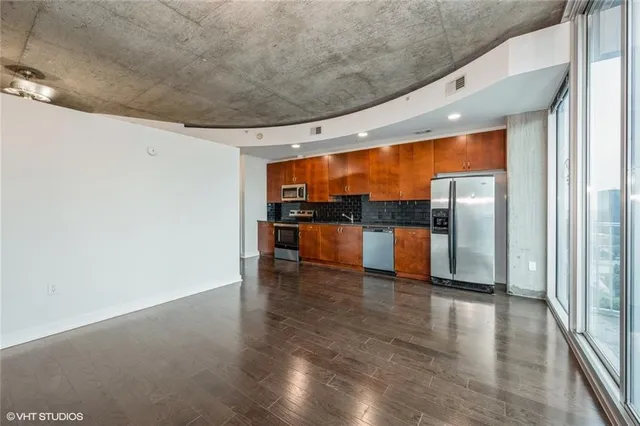 $235,000 | 400 West Peachtree Street Northwest, Unit 2010, Atlanta, GA 30308
